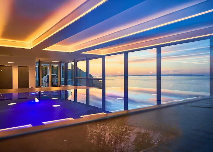 Villa Claire Ocean Blue *